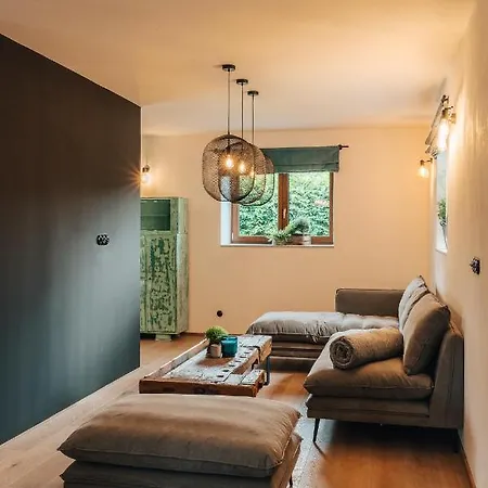 Apartamento Farma Mracov